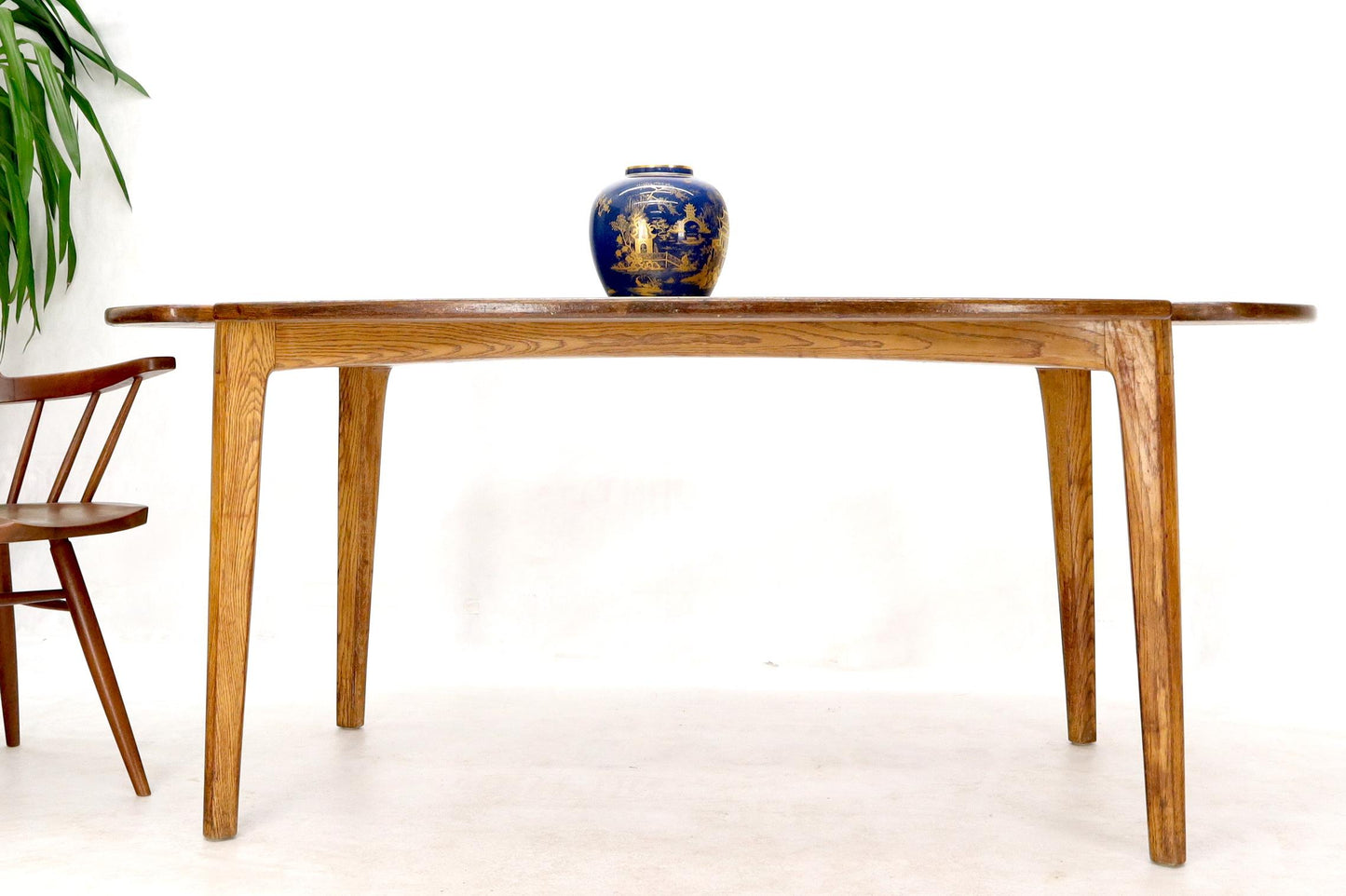 EstablishedLines Studio Made Sculptural Legs Oval Shape Dining Table on Tapered Legs