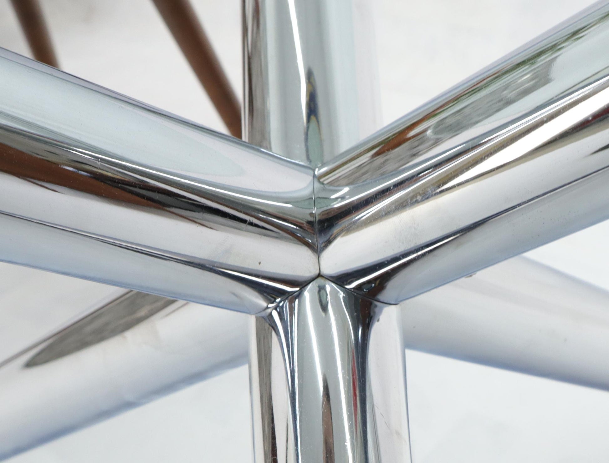 EstablishedLines Jack Shape Large Polished Chrome Round Glass Top Dining Table