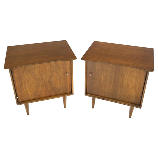 EstablishedLines Pair of Light Walnut One Door Nightstands End Side Tables Tapered Legs Mint