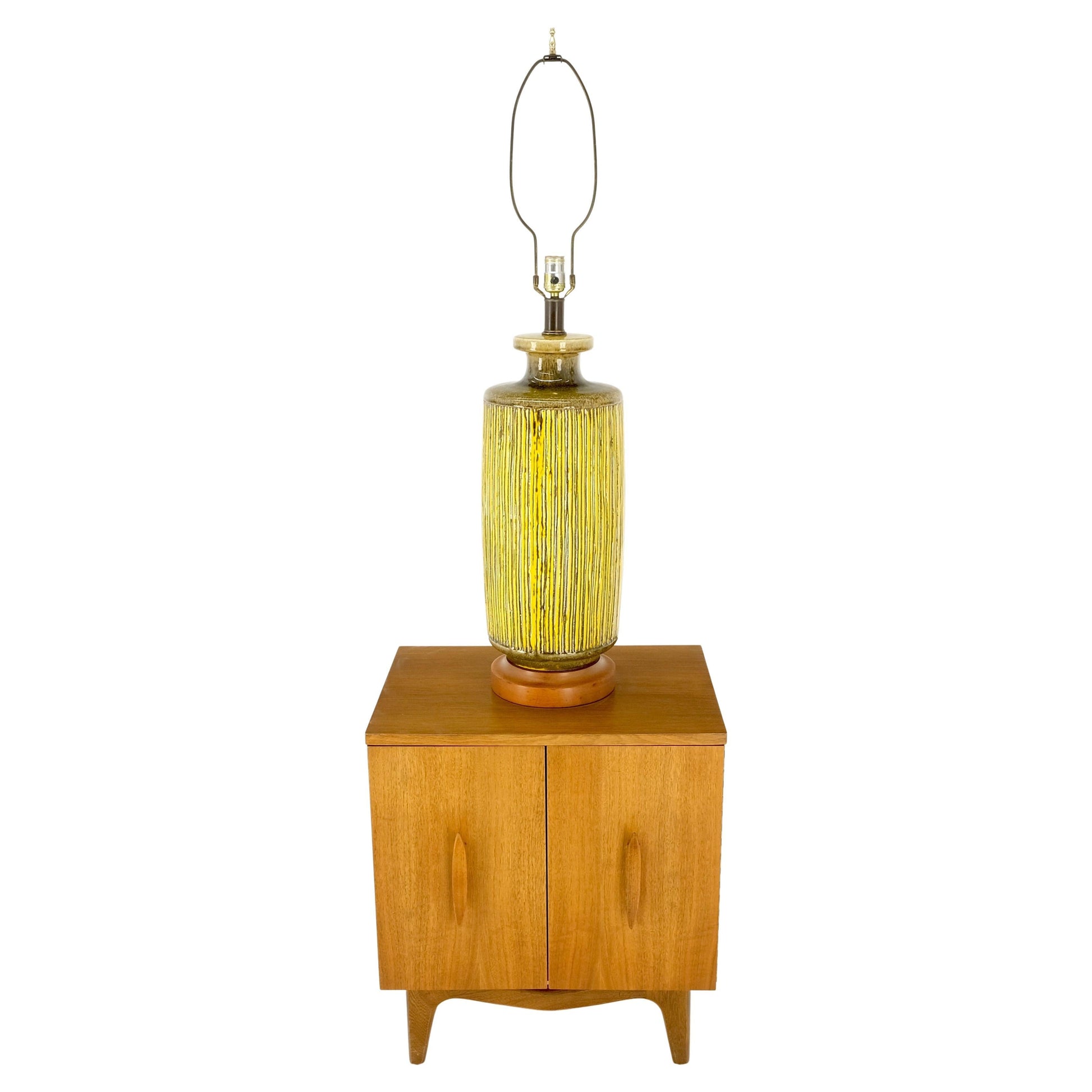 EstablishedLines Large Ceramic Glazed Pottery Yellow & Olive Reed Grass Bamboo Pattern Lamp Mint!