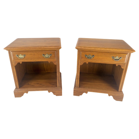 Pair of Chestnut One Drawer Nightstands End Tables Bracket Feet Shelf MINT!