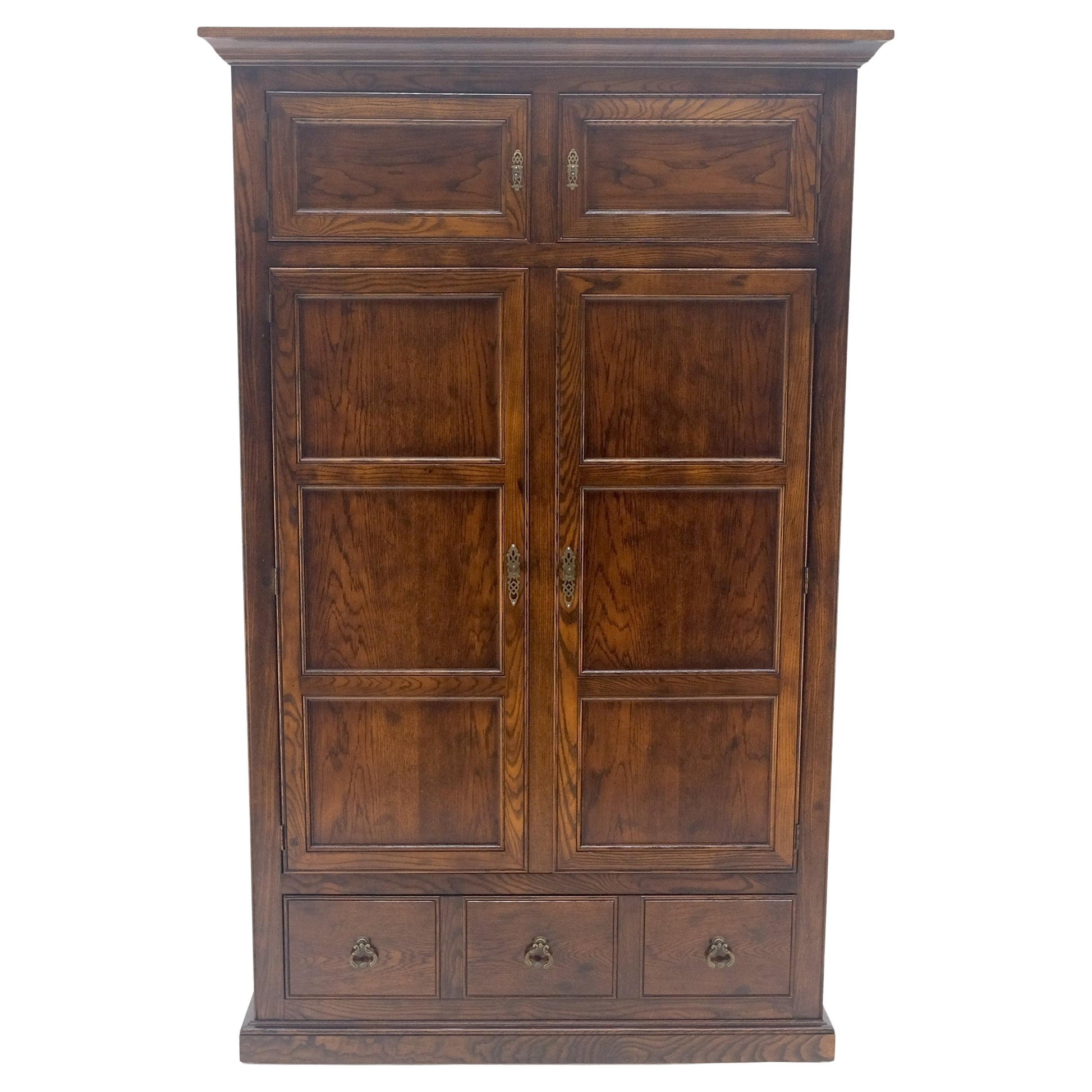 EstablishedLines Henredon Oak Linen Press Cupboard Chest of Drawers Armoire Lots of Storage MINT