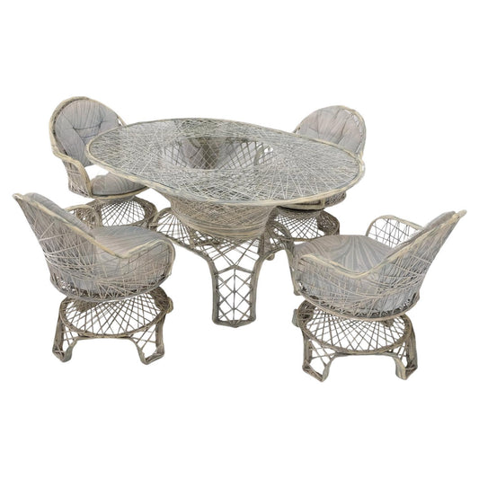 Russel Woodard Spun Fiberglass Oval Racetrack Dining Table 4 Chairs Outdoor Set