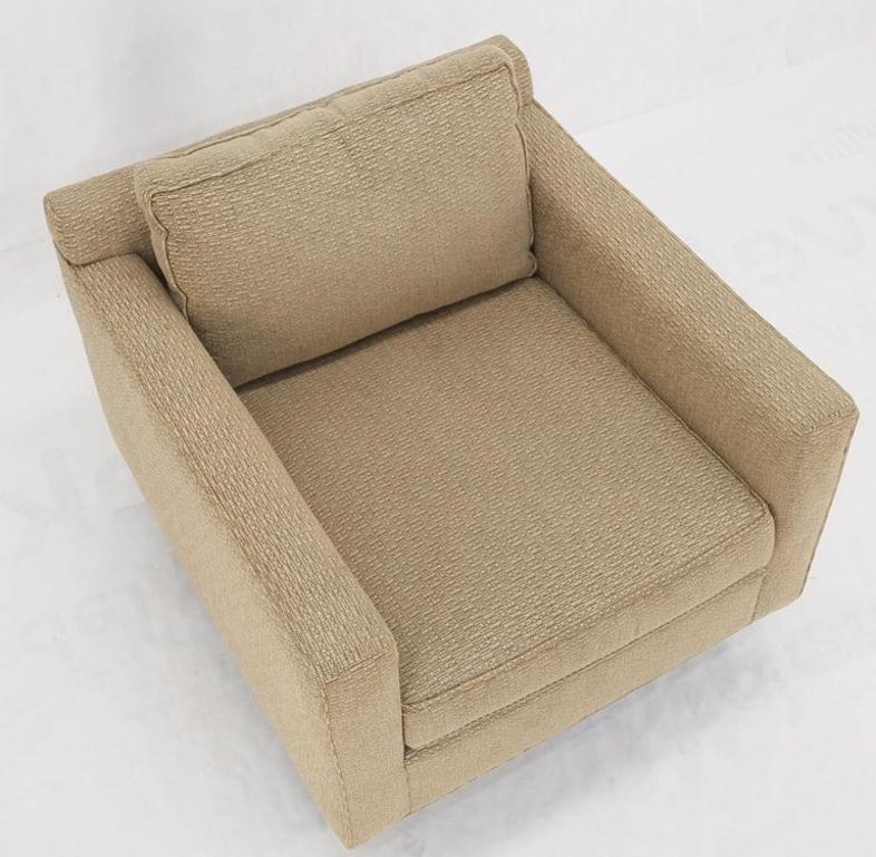 Deep Oatmeal Fabric Upholstery Contemporary Lounge Chair on Dowel Legs