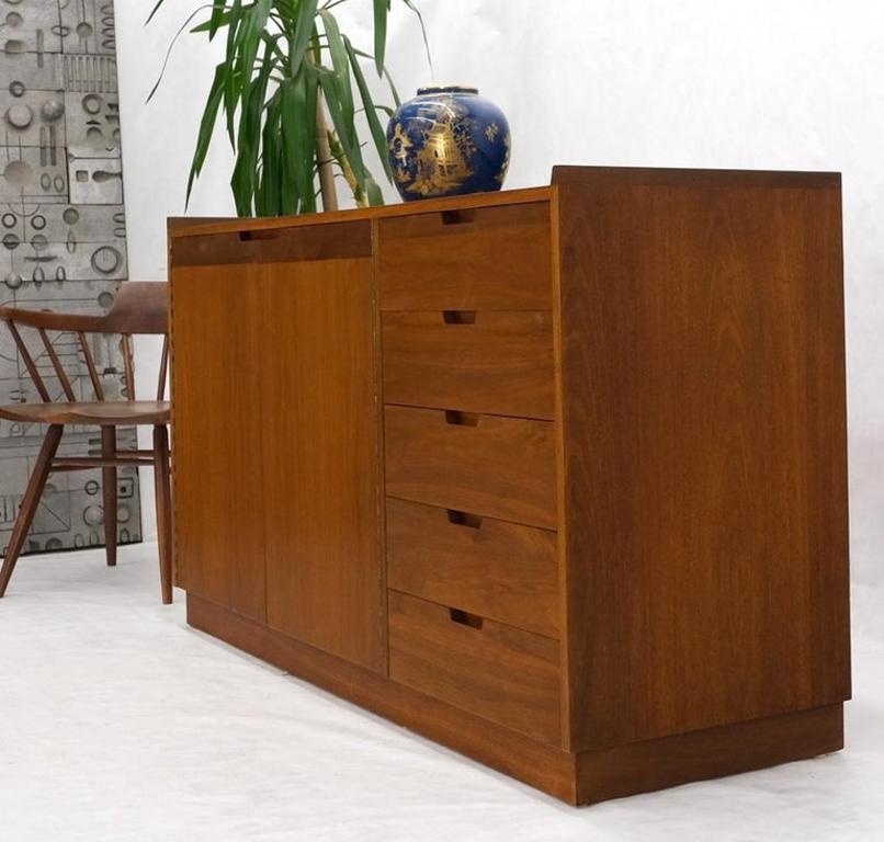 Mid-Century Modern 10 Drawers Walnut Gallery Top Dresser Credenza Double Doors