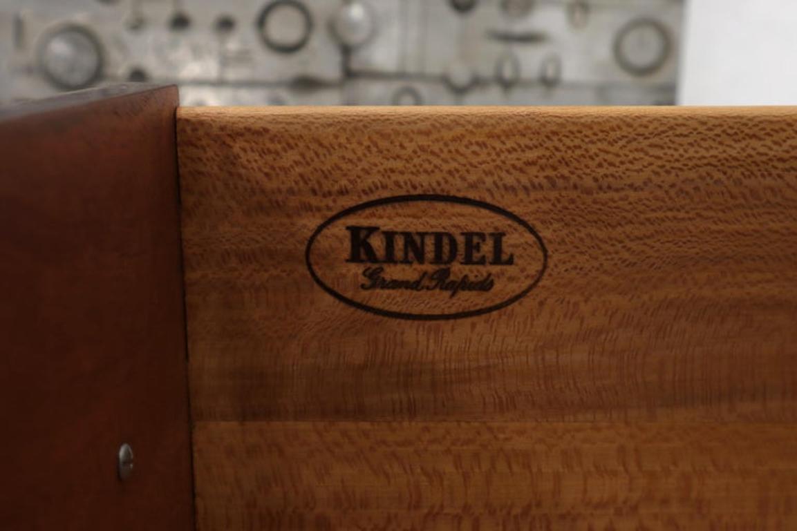 Kindel Mahogany Queen Anne 3-Drawer Sideboard