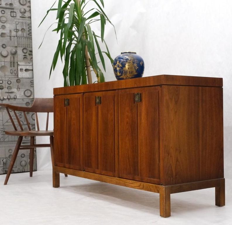 Three Doors Compartments Two Fitted Doors Walnut Mid Century Server Buffet