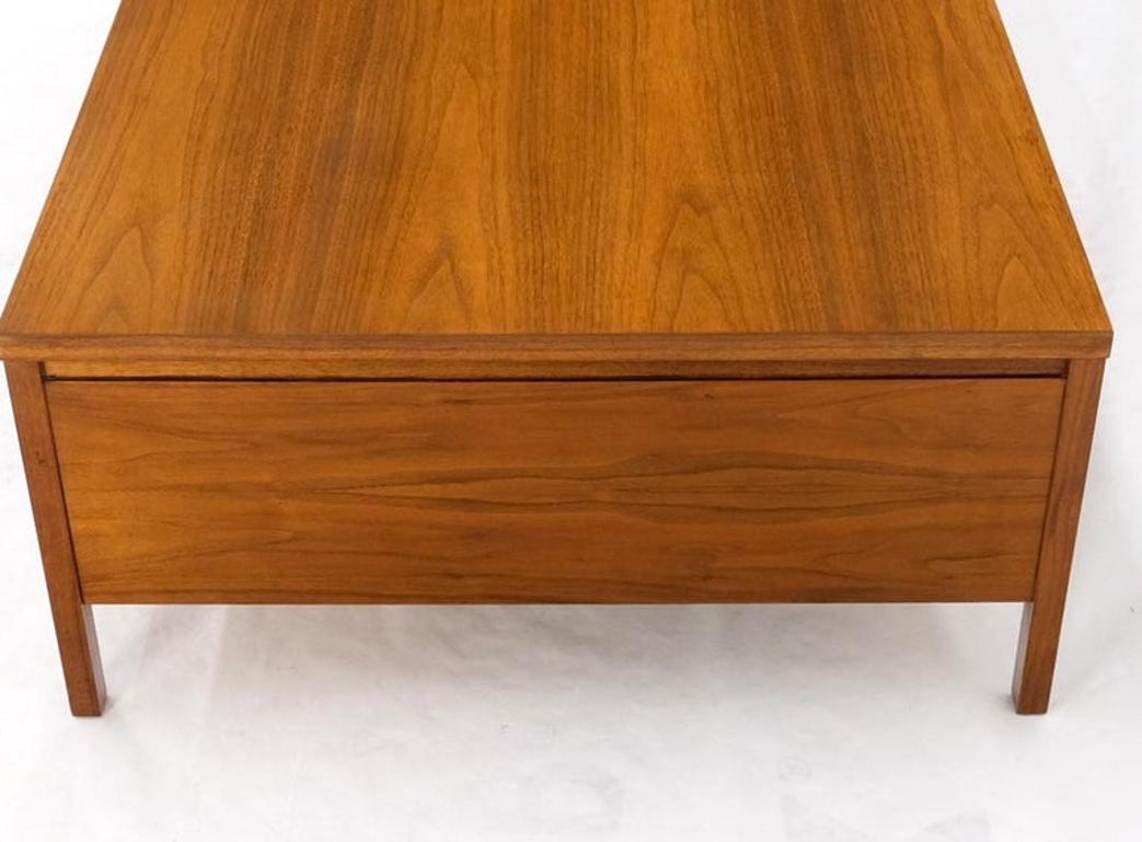 Large Rectangle Walnut One Drawer Paul McCobb Coffee Table for Calvin 1960s Mint