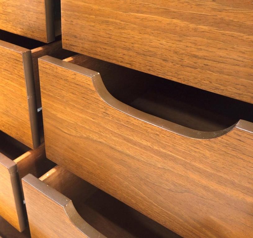 Walnut Tambour Doors Brass Hardware Serpentine Front 8 Drawers Dresser MINT!