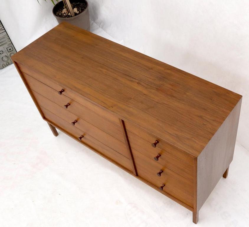 Mid-Century Modern Walnut 8 Drawers Long Dresser Credenza