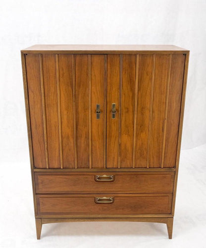 Mid-Century Modern Double Door Compartment Walnut Gentleman's Chest Dresser MINT