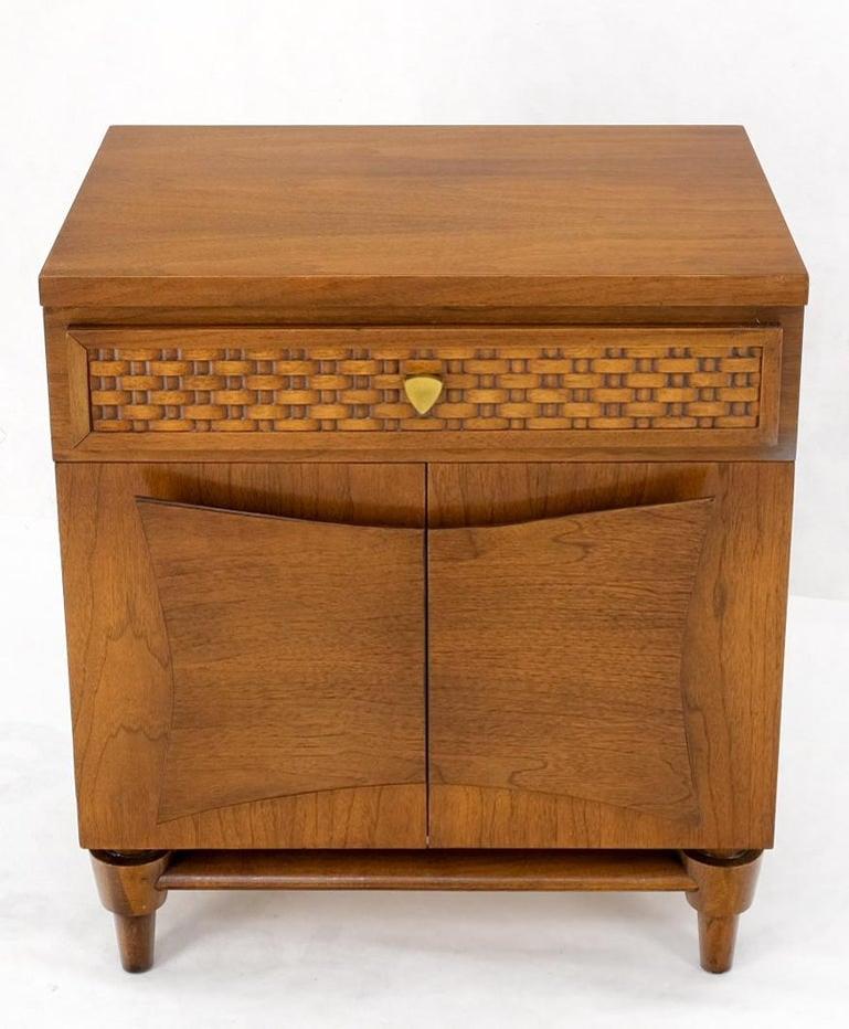 Heavy Turned Solid Walnut Legs Floating Lattice Ornament 1 Drawer Nightstand