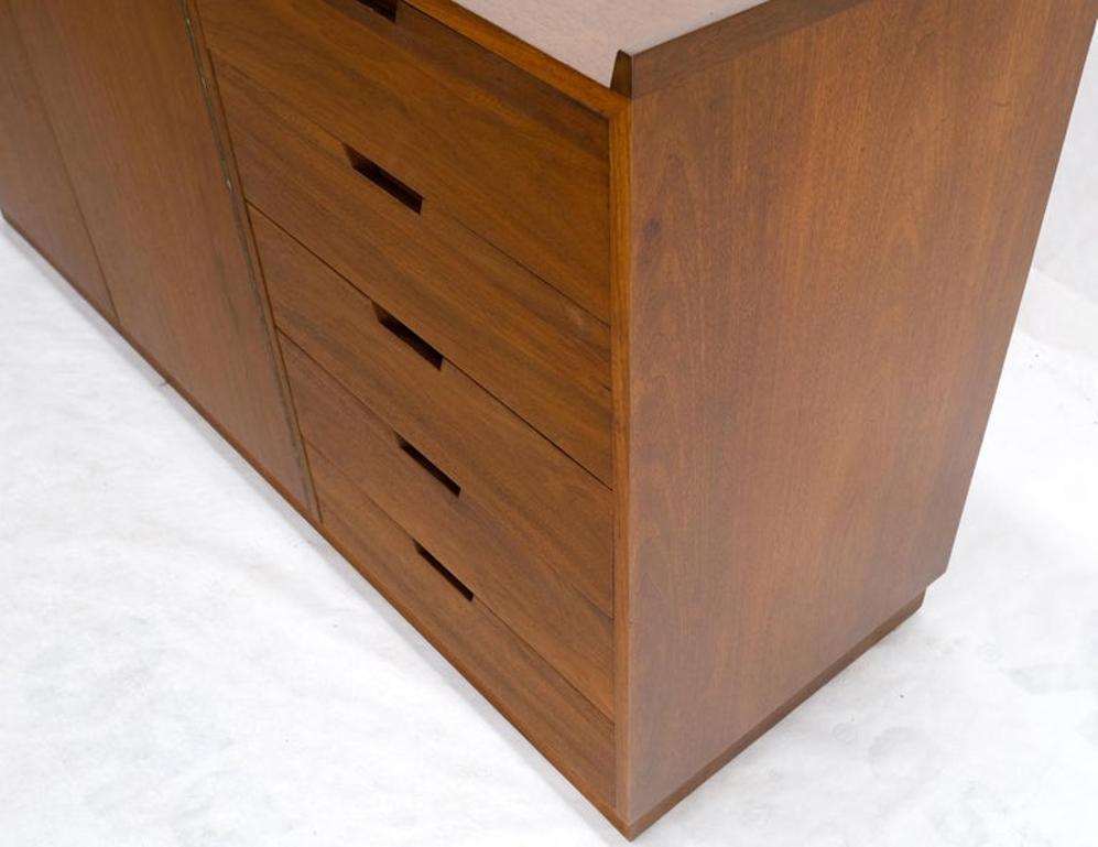 Mid-Century Modern 10 Drawers Walnut Gallery Top Dresser Credenza Double Doors