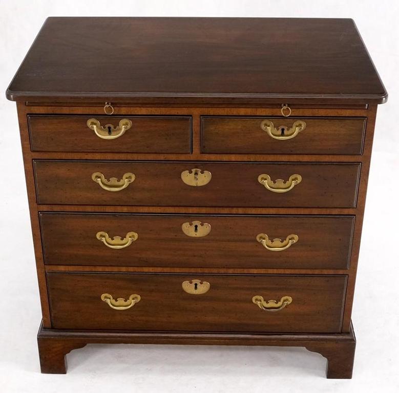 Kittinger 5 Drawers Pull Out Tray Mahogany Federal Style Bachelor Chest Dresser