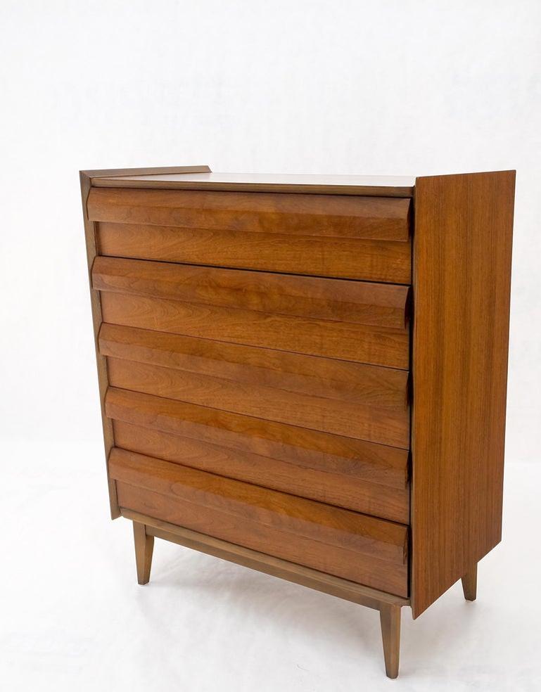 Walnut Mid-Century Modern Sculptural 5 Drawer High Chest Dresser Mint!