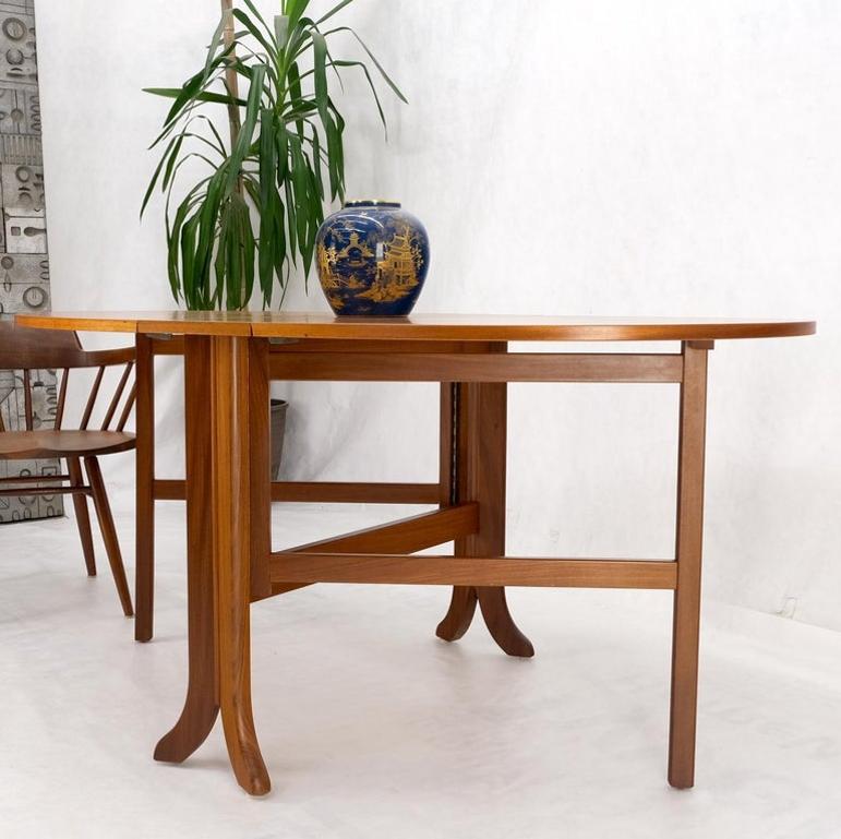 Danish Teak Mid-Century Modern Drop Leaf Gate Leg Dining Table