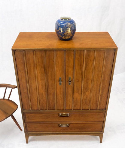 Mid-Century Modern Double Door Compartment Walnut Gentleman's Chest Dresser MINT