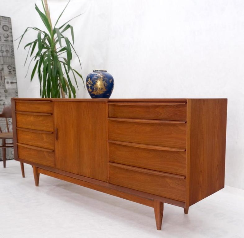 Danish Teak Mid-Century Modern 13 Drawers Long Credenza Dresser Sideboard MINT!