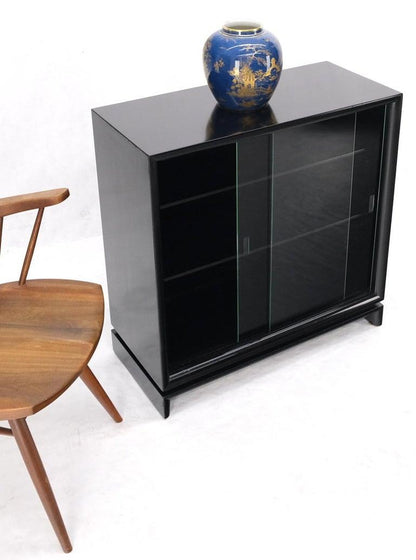 Black Lacquer Double Glass Sliding Doors Bracket Feet Petit Bookcase Shelves