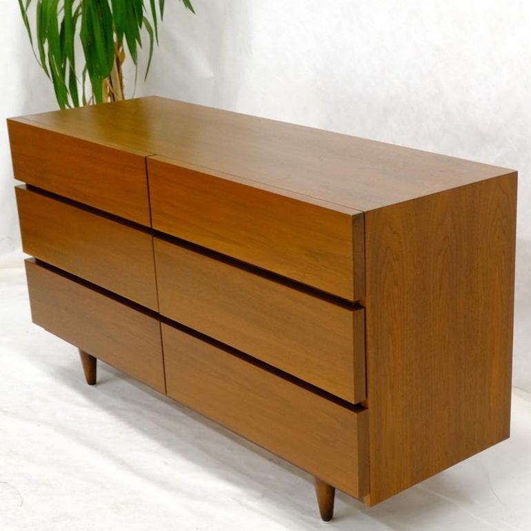 Mid-Century Modern Block Front American Walnut 6 Drawers Dresser Restored