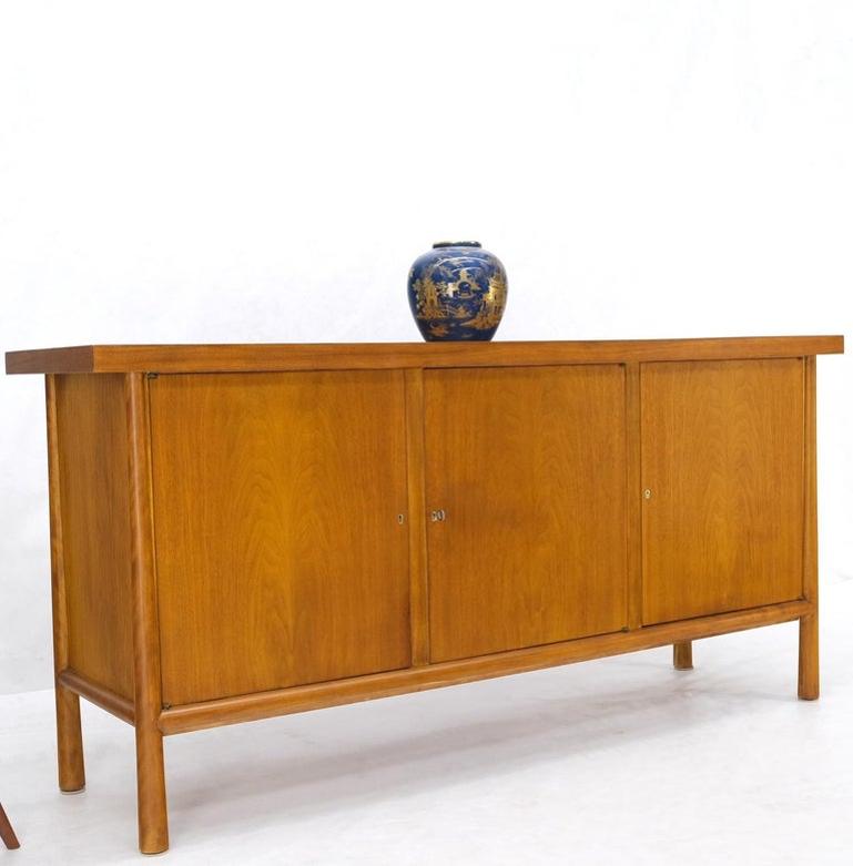 Gibbings Widdicomb 3 Doors Compartment Long Credenza Dresser Tapered Legs Mint