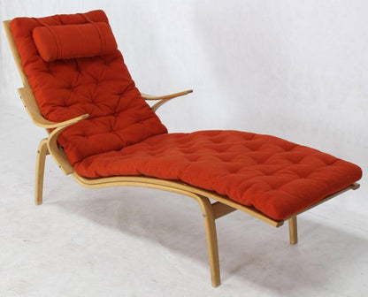 Bentwood Wool Upholstery Chaise Lounge Chair by Alvar Aalto for Artek