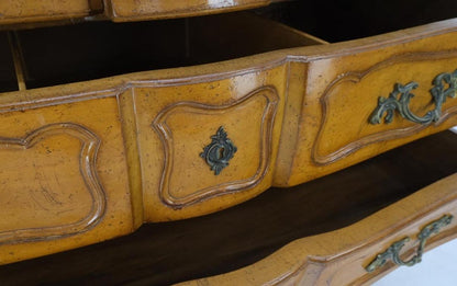 Country French Bombay Shape Massive Solid Wood Three Drawers Dresser Chest