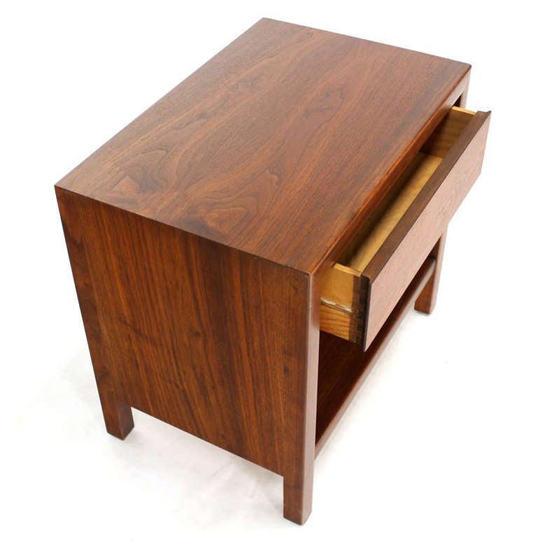 EstablishedLines Mid-Century Danish Modern One-Drawer Oiled Walnut Night Stand End Table Baughman