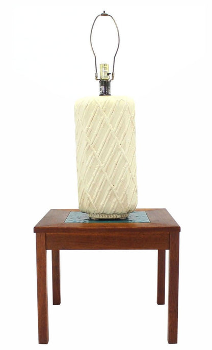 EstablishedLines Rounded Corners Pedestal Shape White Faux Bamboo Decorated Pattern Table Lamp