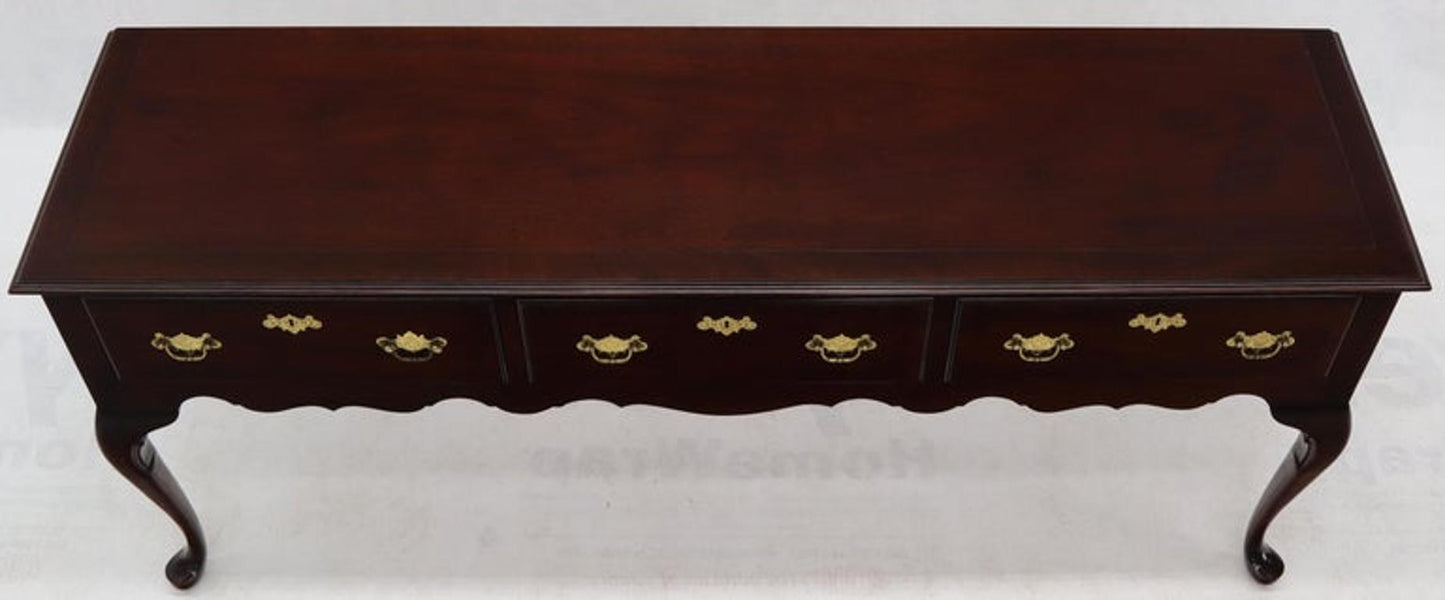 Kindel Mahogany Queen Anne 3-Drawer Sideboard