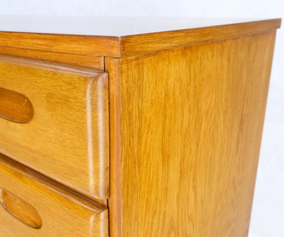 Solid Oak Mid-Century Modern 4 Drawers American Bachelor Chest Dresser Commode