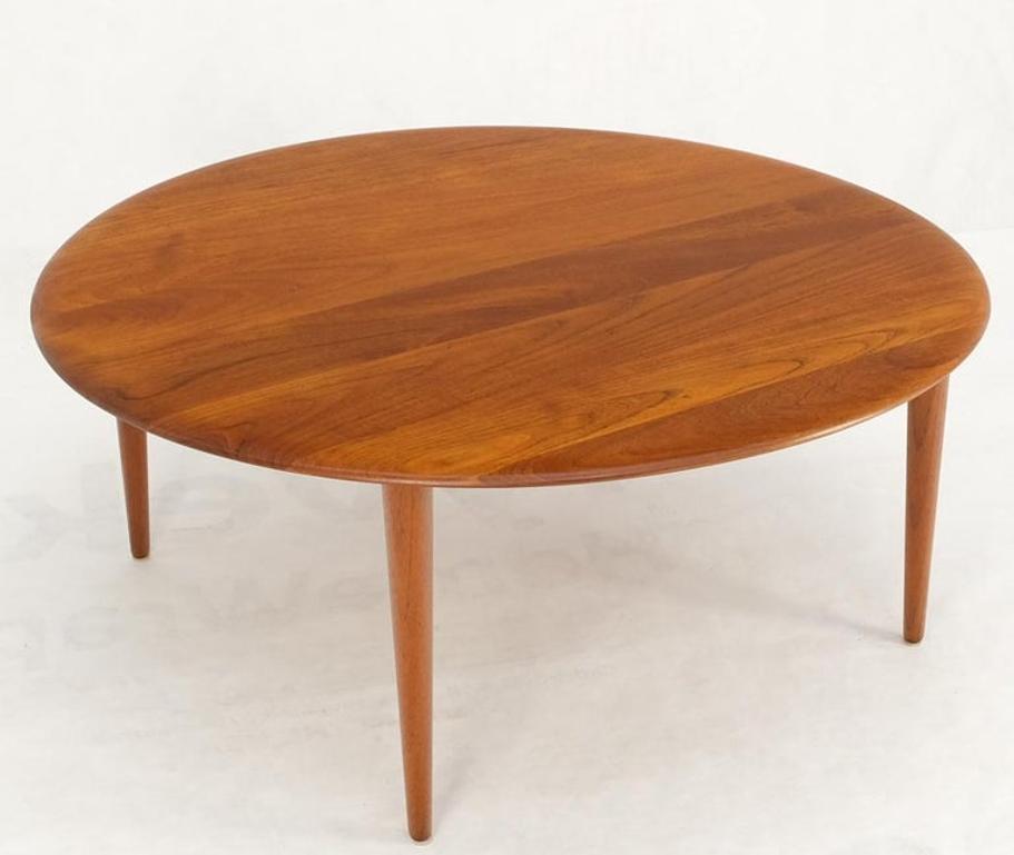 France & Son Round Solid Teak Danish Mid-Century Modern Coffee Table