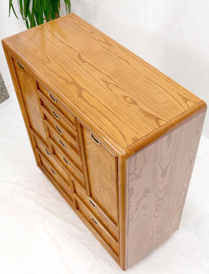 Broyhill Multidrawer Gentleman's Chest Dresser w/ Two Doors Compartments