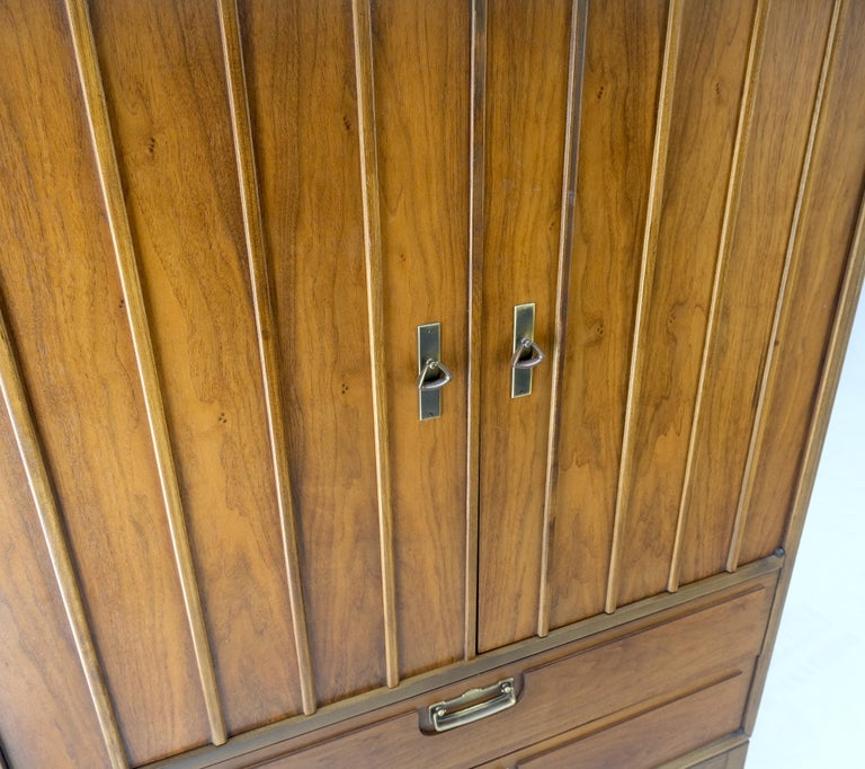 Mid-Century Modern Double Door Compartment Walnut Gentleman's Chest Dresser MINT