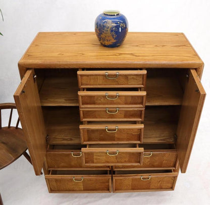 Broyhill Multidrawer Gentleman's Chest Dresser w/ Two Doors Compartments