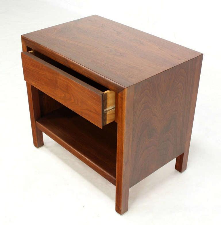 EstablishedLines Mid-Century Danish Modern One-Drawer Oiled Walnut Night Stand End Table Baughman