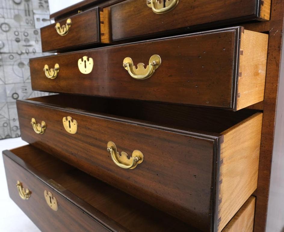 Kittinger 5 Drawers Pull Out Tray Mahogany Federal Style Bachelor Chest Dresser