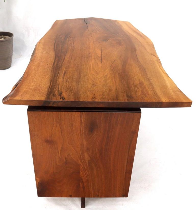 Conoid Cross Leg Desk in Walnut by George Nakashima Dated Documented, 1971