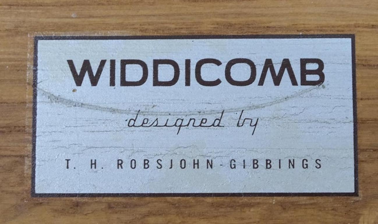 Gibbings Widdicomb 3 Doors Compartment Long Credenza Dresser Tapered Legs Mint