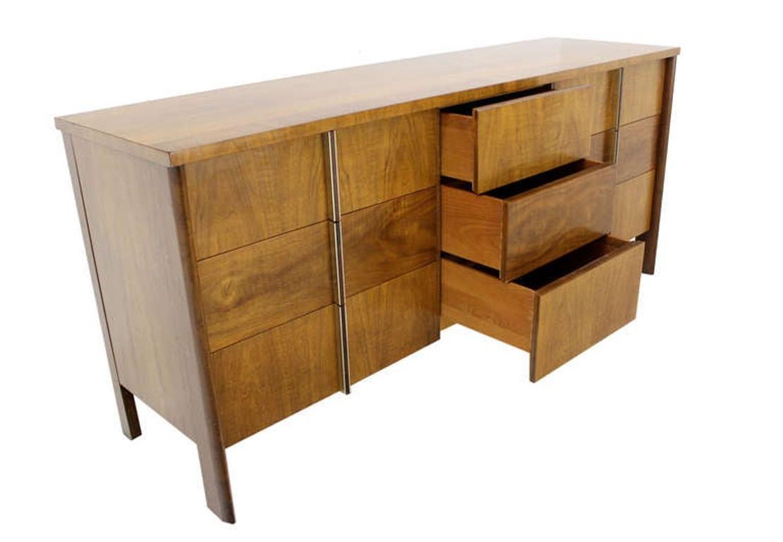 Mid Century Modern Burl Walnut John Widdicomb 9 Drawers Long Dresser Credenza