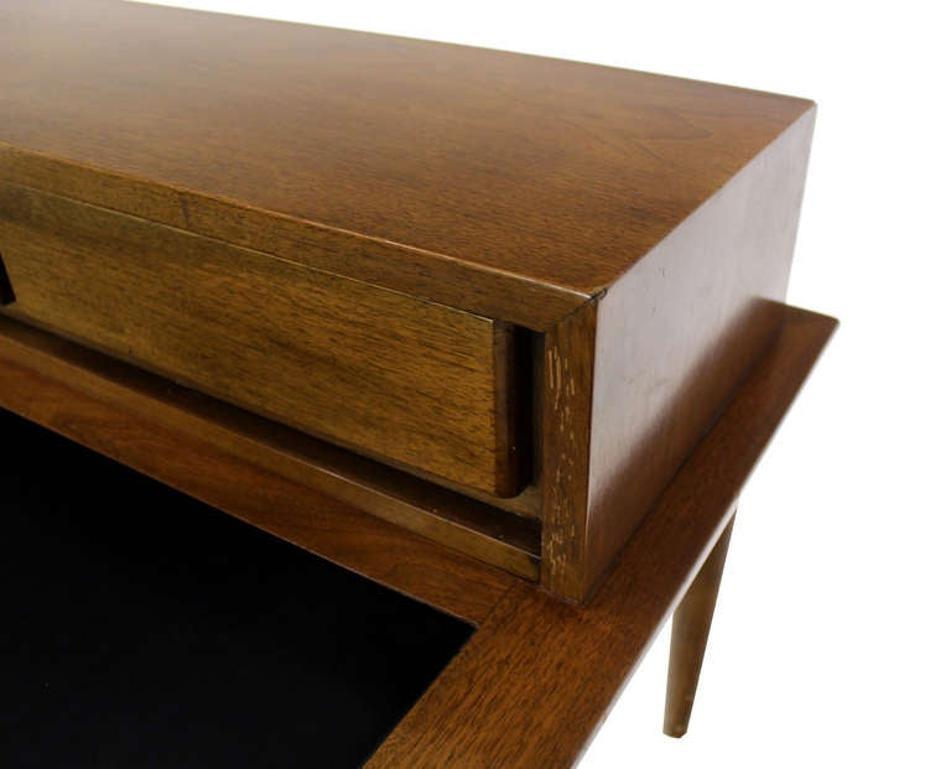 EstablishedLines Light Walnut Oversize 32" Wide Two Drawers Dowel Leg Step End Coffee Table MINT!